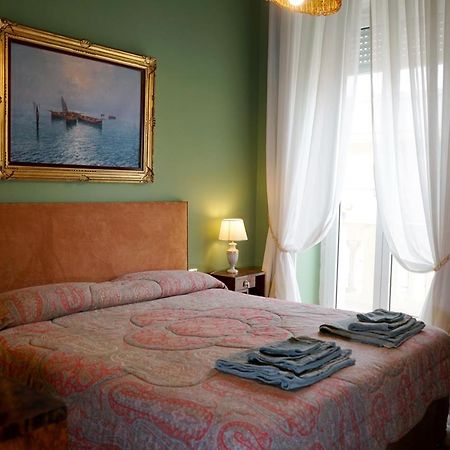 Appartamento Di Fronte Al Mare By Apulia Accommodation Bari Ngoại thất bức ảnh
