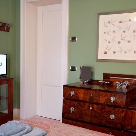 Appartamento Di Fronte Al Mare By Apulia Accommodation Bari Ngoại thất bức ảnh