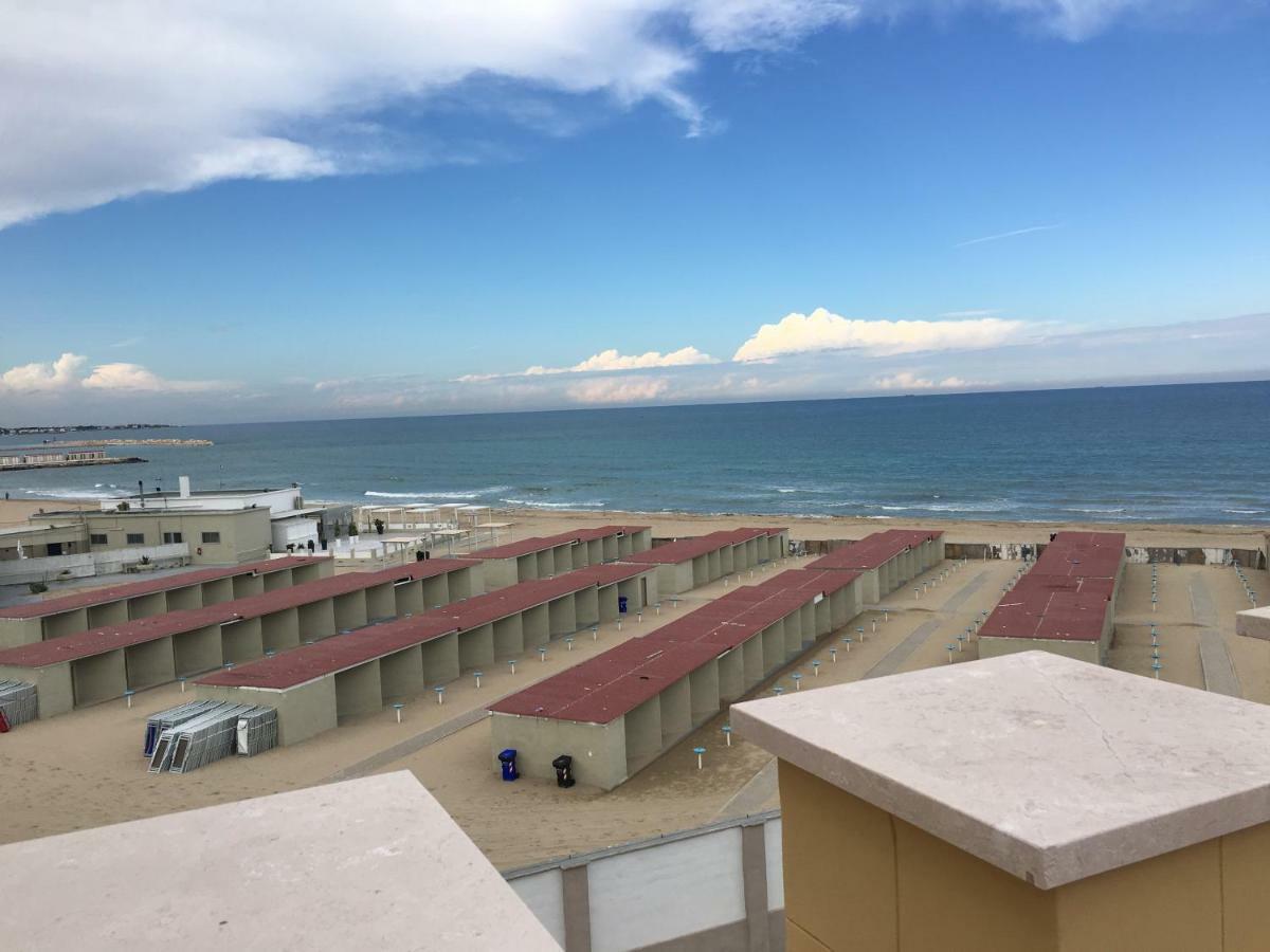 Appartamento Di Fronte Al Mare By Apulia Accommodation Bari Ngoại thất bức ảnh